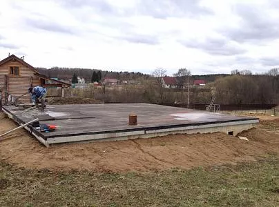 Железобетонный фундамент частного дома