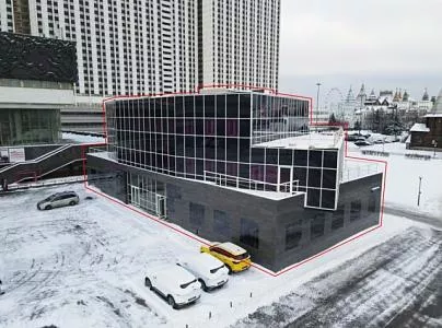 Фасад объекта самовольного строительства